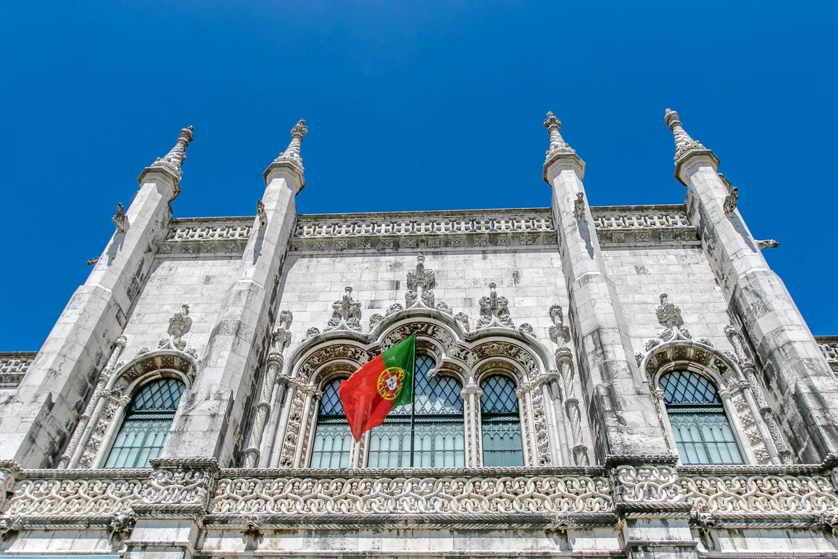 Estratégia cultural impulsiona vistos de residência em Portugal: americanos e chineses na frente